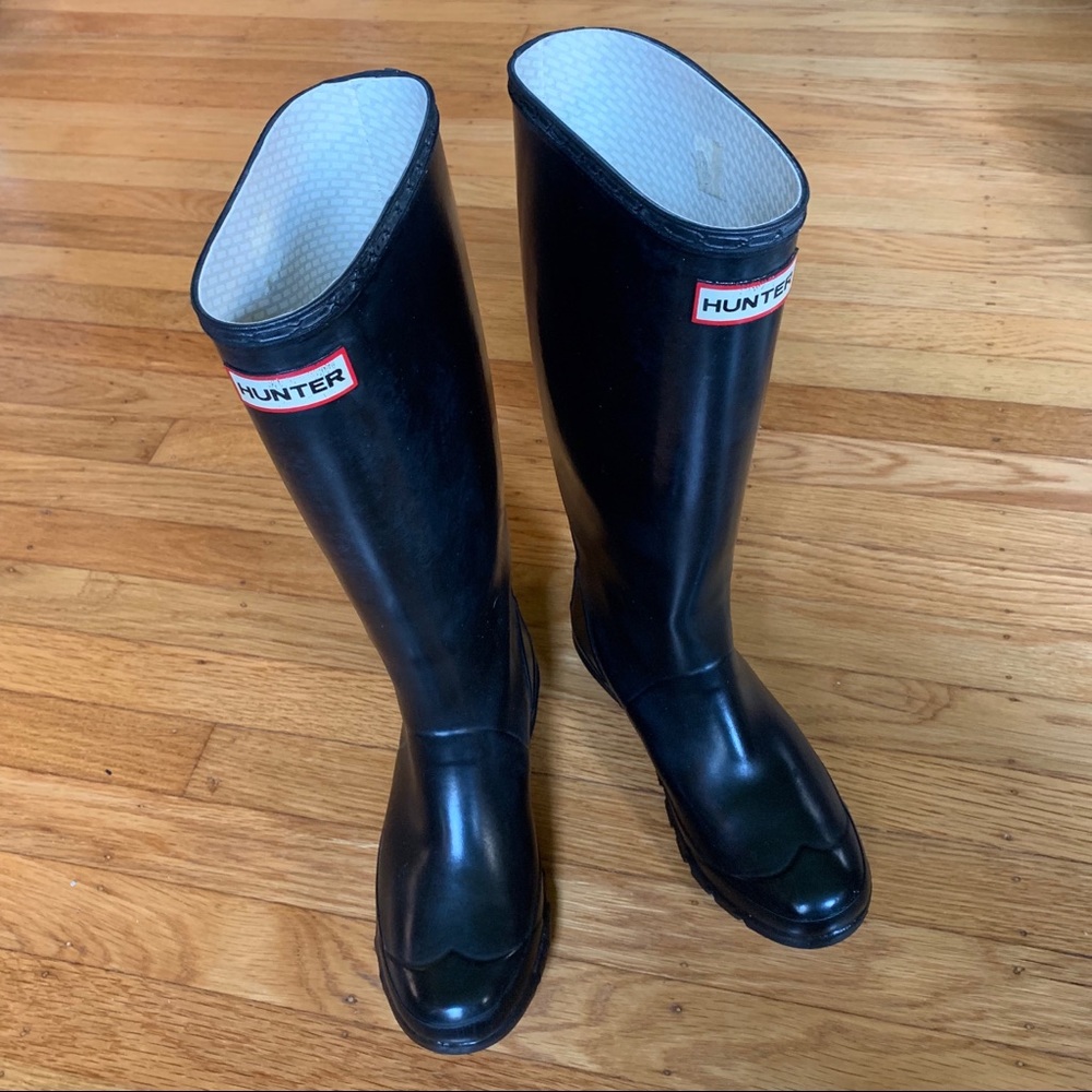 HUNTER BOOTS Black Tall Rubber Boots Size 6M